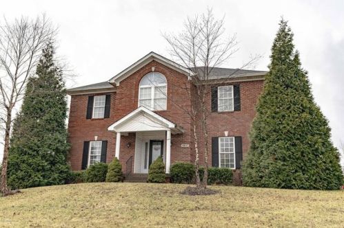 4617 Stone Lk Dr, Louisville KY  40299-7009 exterior