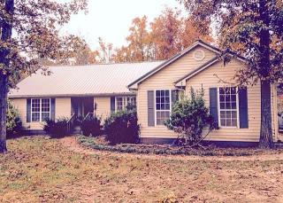 213 Old Apison Rd, Cohutta, GA 30710-7534