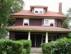 606 California St, Newton, MA 02460-1241