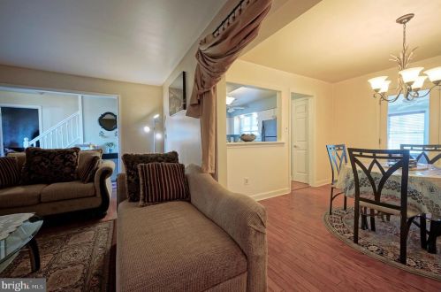 239 Hampshire Dr, West Deptford NJ 08096-4206 exterior