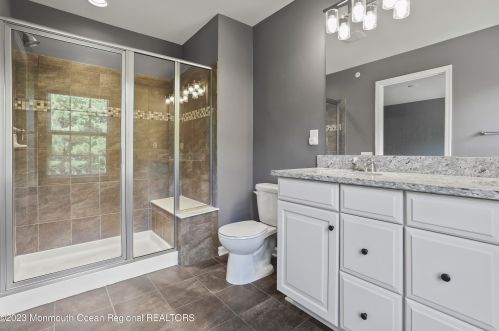 134 Waypoint Dr, Tinton Falls NJ 07724-2184 exterior