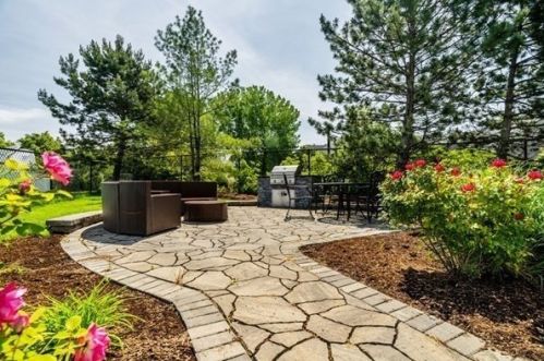 10 Seaport Dr, Quincy MA  02171-1582 exterior