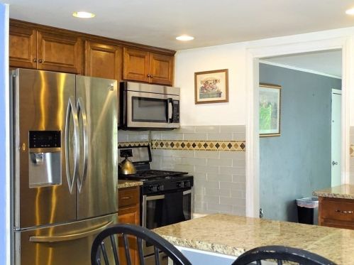 11 Rhodes Cir, Hingham MA 02043-1529 exterior