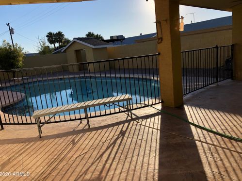 4036 76 Ave, Phoenix AZ 85033-1237 exterior