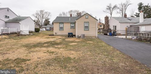 431 Prince St, West Deptford NJ 08096-5711 exterior