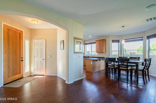 2334 Carter Rd, Phoenix, AZ 85041-6404