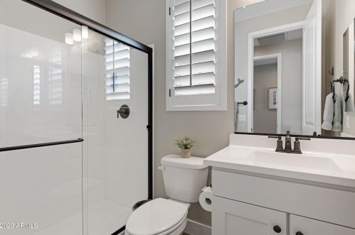 840 Ashurst Dr, Phoenix AZ  85048-2028 exterior