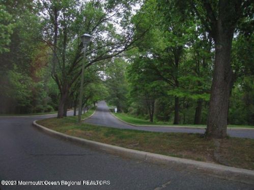 61 Honeysuckle Ln, Tinton Falls NJ 07701-6740 exterior