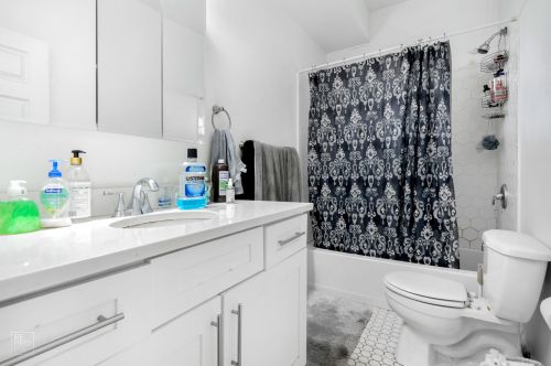 3828 Grv Ave, Forest View IL 60402-4957 exterior