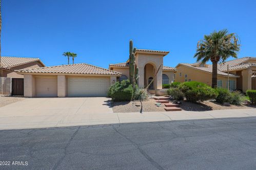 1414 Amberwood Dr, Phoenix, AZ 85048-4054