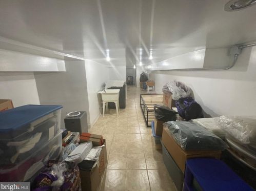 1239 6 St, Philadelphia PA 19140-4561 exterior