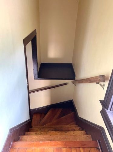 497 Smt St, Fall River MA 02724-1700 exterior