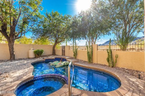 10622 40 Pl, Phoenix AZ 85032-1703 exterior