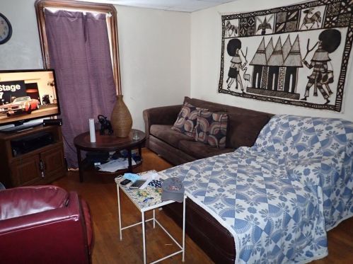 47 Acton St, Worcester MA 01604-4828 exterior