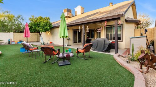 15450 39 St, Phoenix AZ 85018-6406 exterior