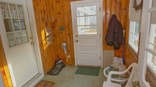 136 Randall St, Worcester MA 01606-2039 exterior