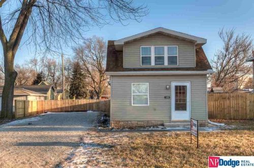 508 Front St, Waterloo, NE 68069-2206