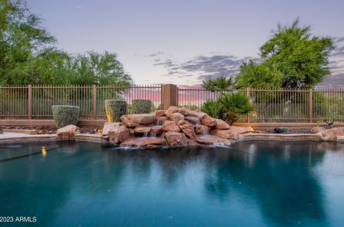 22843 54th St, Phoenix AZ  85054-7199 exterior