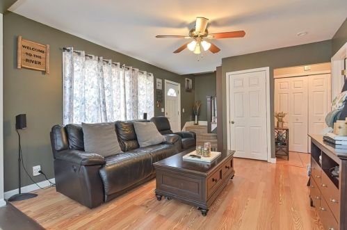 42 Raymond St, Fall River MA 02723-2823 exterior