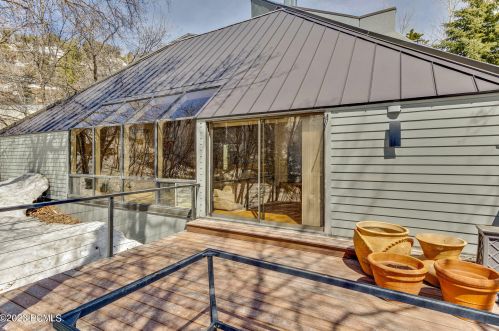 7602 Buckboard Dr, Park City UT 84098-5304 exterior