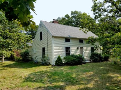 220 Aquinnah Rd, Eastham, MA 02642-1704