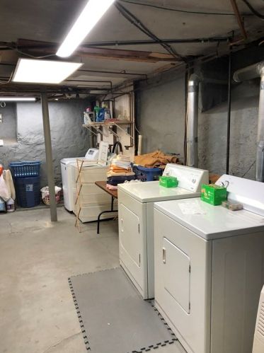 430 Hope St, Fall River MA 02721-1338 exterior