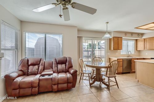 8543 Cambridge Ave, Phoenix AZ 85008-1216 exterior