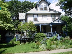 31 Judkins St, Newton, MA 02460-1415