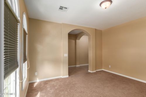 2128 Bowker St, Phoenix AZ 85040-3480 exterior