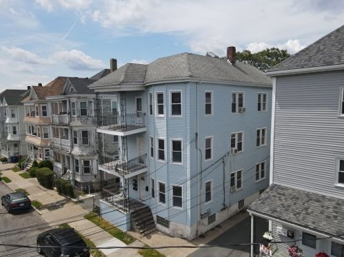 39 Fair St, New Bedford, MA 02740-4737