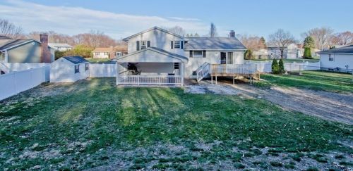 85 Chestnut Ln, Agawam MA 01001-3509 exterior