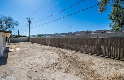 601 Euclid Ave, Phoenix AZ  85042-7622 exterior