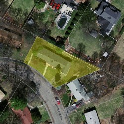 27 Bencliffe Cir, Newton MA 02466-1101 aerial view