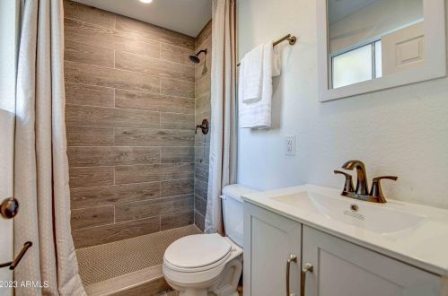 9022 18 Dr, Phoenix AZ 85021-2908 exterior