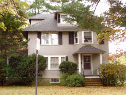 156 Woodward St, Newton, MA 02461-1313