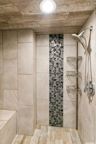 7993 Erique Way, Sandy UT 84093-6422 exterior