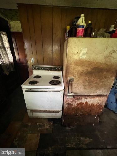 238 Hillcrest Dr, Milford NJ 08848-1001 exterior