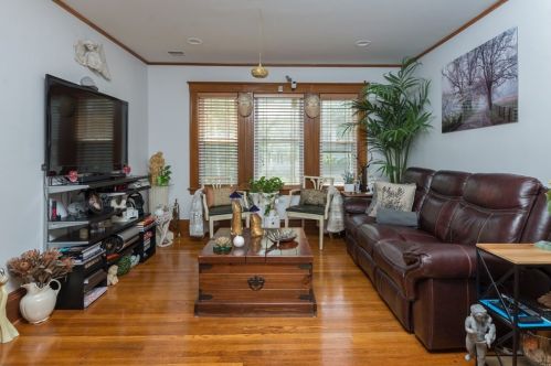 1123 Boylston St, Newton MA 02464-1014 exterior