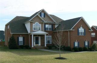 1005 Notting Hill Dr, Gallatin, TN 37066-8457