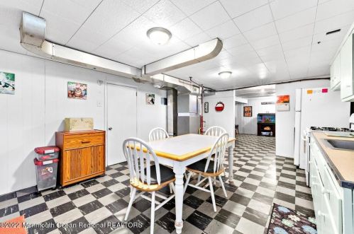 41 Reynolds Dr, Tinton Falls NJ 07724-2323 exterior