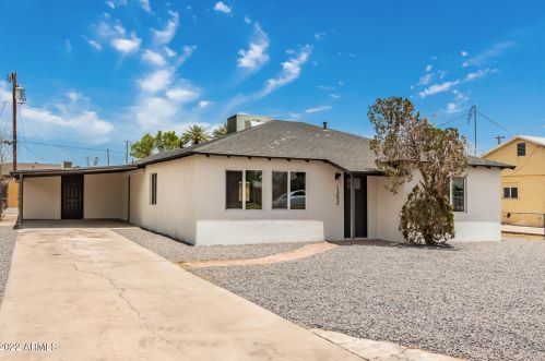 1352 Clarendon Ave, Phoenix AZ 85033-4121 exterior