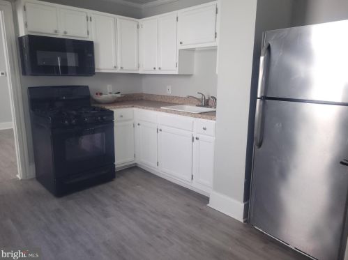 43 Maple St, West Deptford NJ  08096-2537 exterior