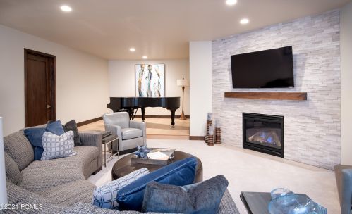 229 White Pne Cyn Rd, Park City UT 84060-6506 exterior