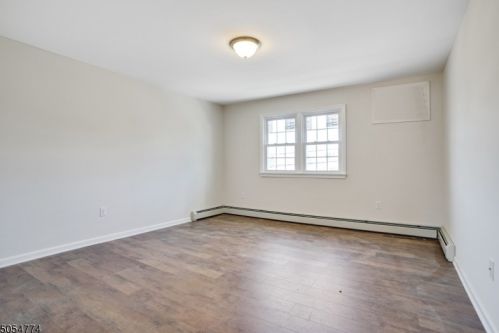 6 Watsessing Ave, Belleville NJ  07109-4101 exterior