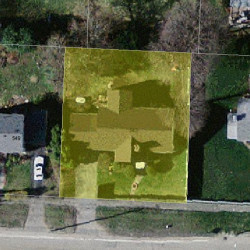 543 Boylston St, Newton MA  02459-2740 aerial view