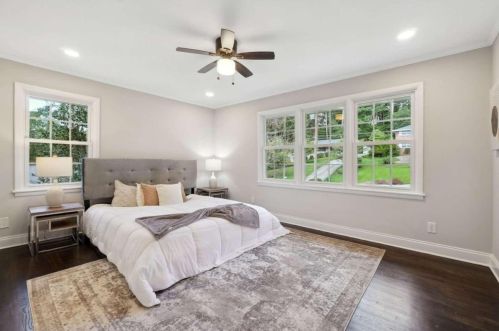 2022 Deren Way, Atlanta GA  30345-3710 exterior