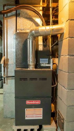 81 Cherry Tree Ln, New Bedford MA 02740-1826 exterior