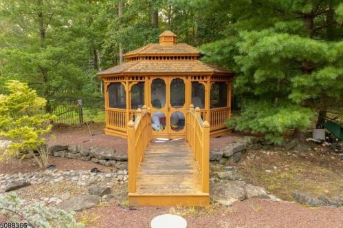 9 Tuscany Dr, Jackson Twp NJ  08527-3169 exterior