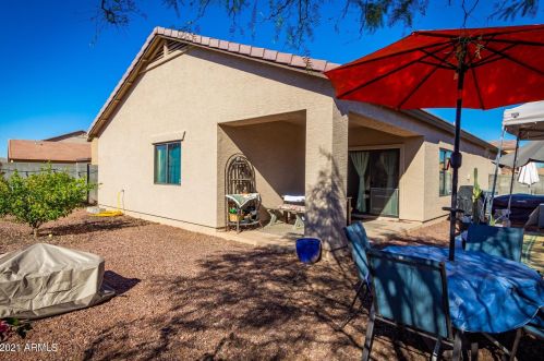 1207 Carson Rd, Phoenix AZ 85041-6615 exterior