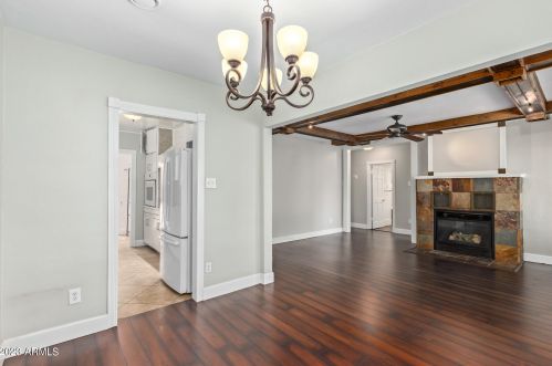 1351 Clarendon Ave, Phoenix AZ 85033-4118 exterior